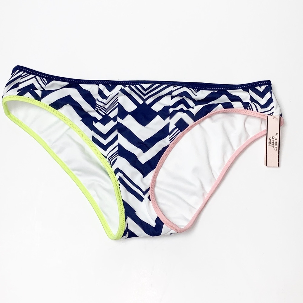 VICTORIA’S SECRET The Classic Hipster M NWT